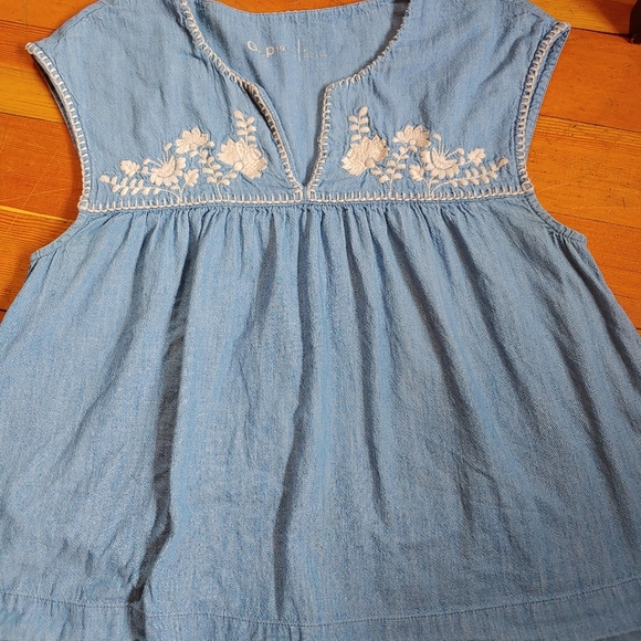 ❤ Gap chambray boho embroidered top M - Picture 4 of 6